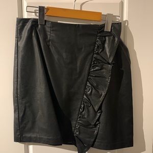 NWT pleather skirt
